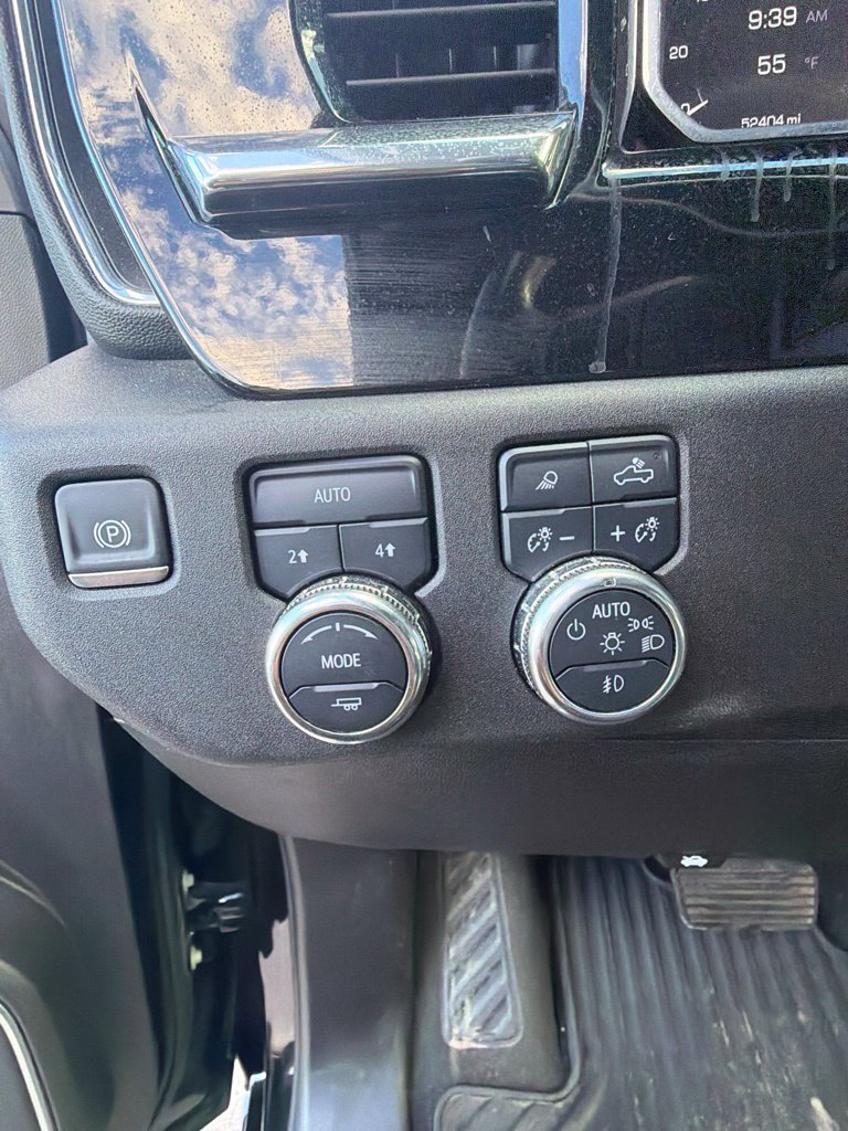 Used 2025 GMC Sierra 1500 SLT AWD/4WD image 14