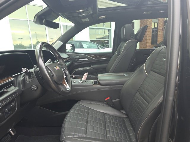 Used 2023 Cadillac Escalade ESV Sport Platinum AWD/4WD image 10