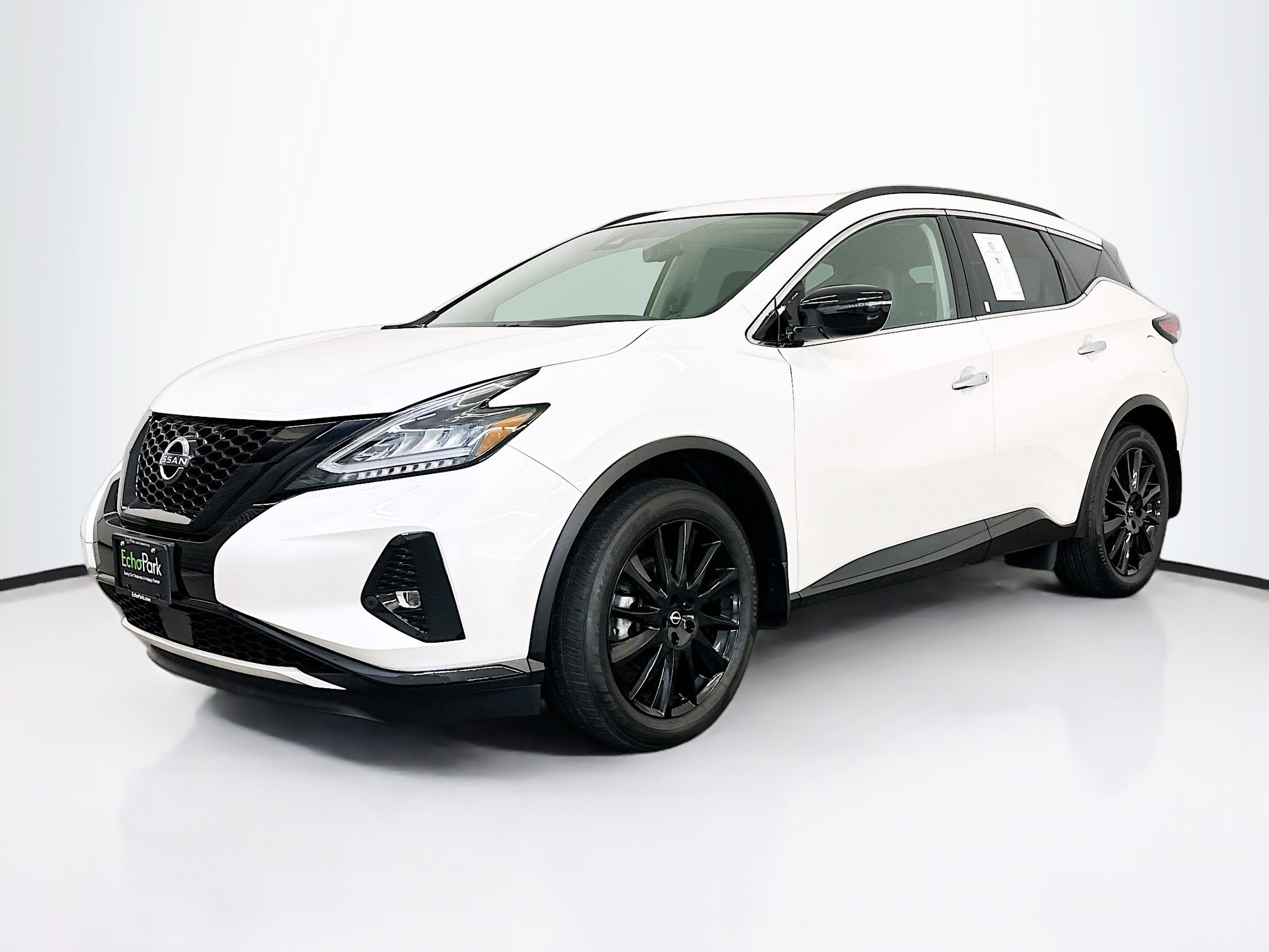 Used 2023 Nissan Murano SV w/ SV Midnight Edition Package image 3