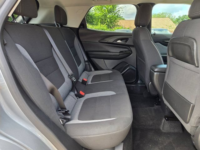 Used 2025 Chevrolet TrailBlazer LT AWD/4WD image 26