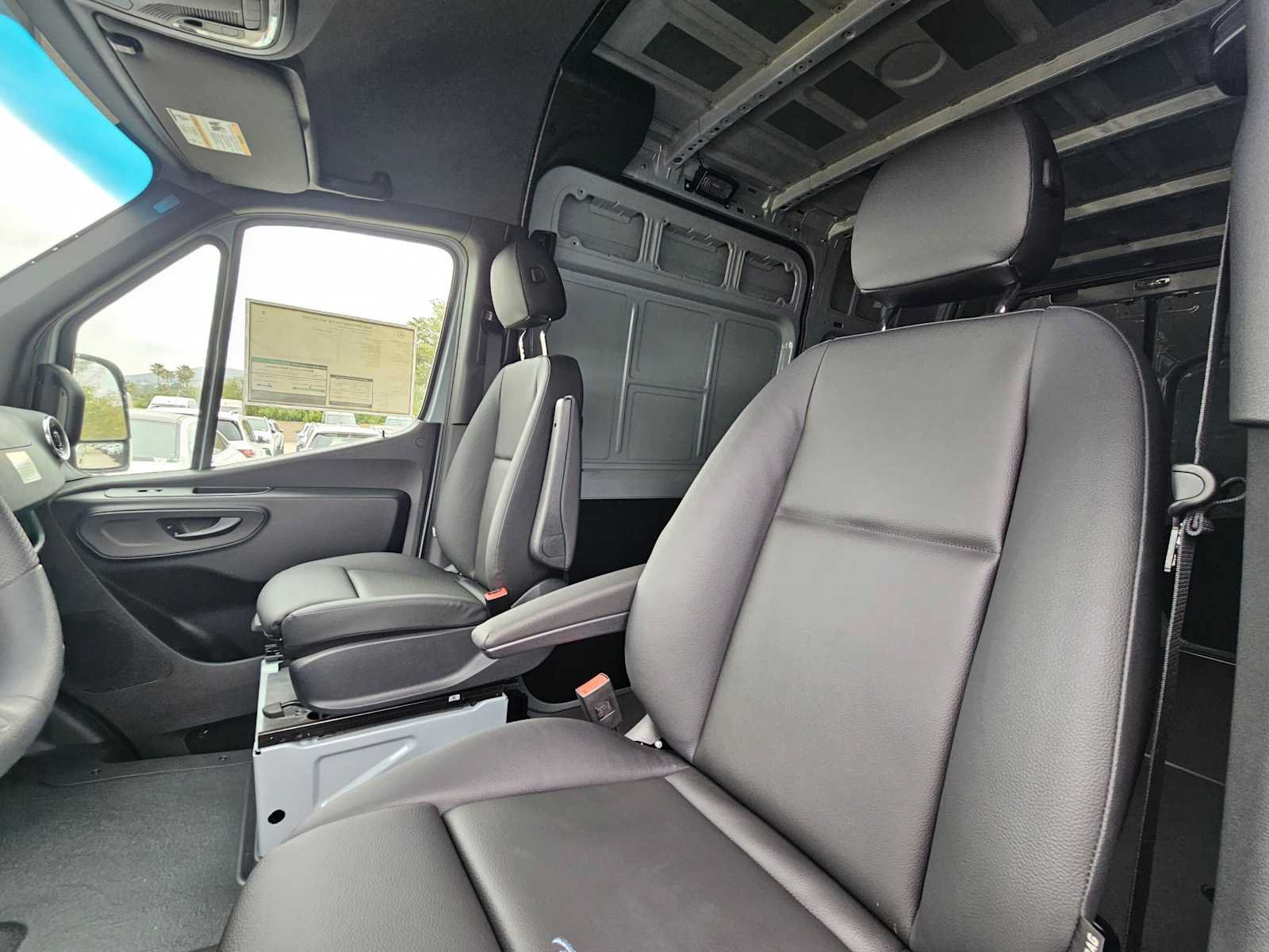New 2025 Mercedes-Benz Sprinter 2500 image 21