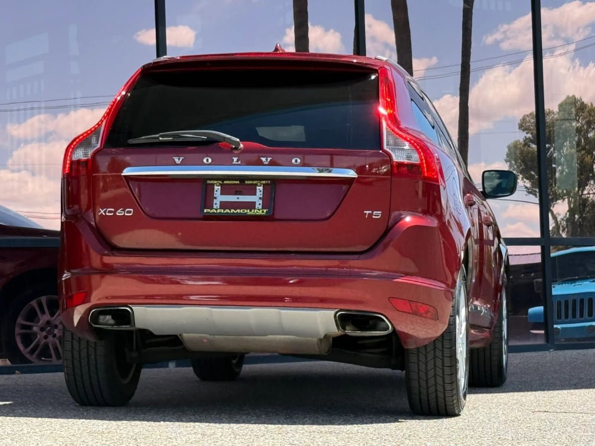 Used 2016 Volvo XC60 T5 Premier FWD image 11