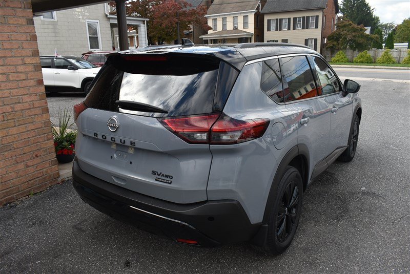 Used 2023 Nissan Rogue SV w/ SV Premium B Package AWD/4WD image 3
