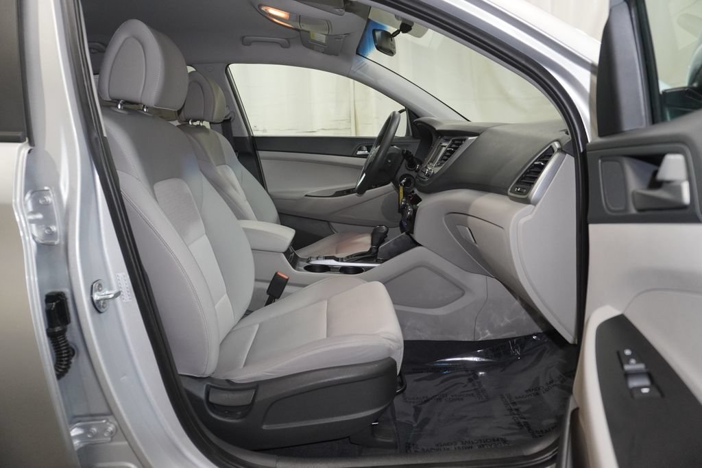 Used 2017 Hyundai Tucson SE FWD image 12