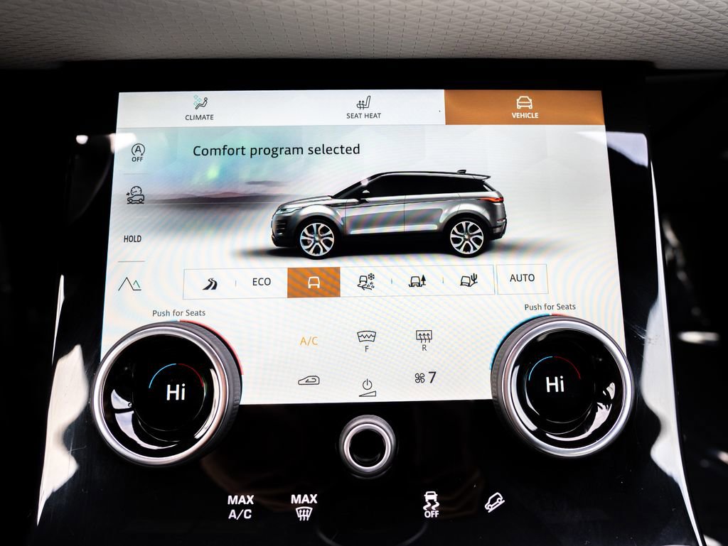 Used 2023 Land Rover Range Rover Evoque R-Dynamic S image 32