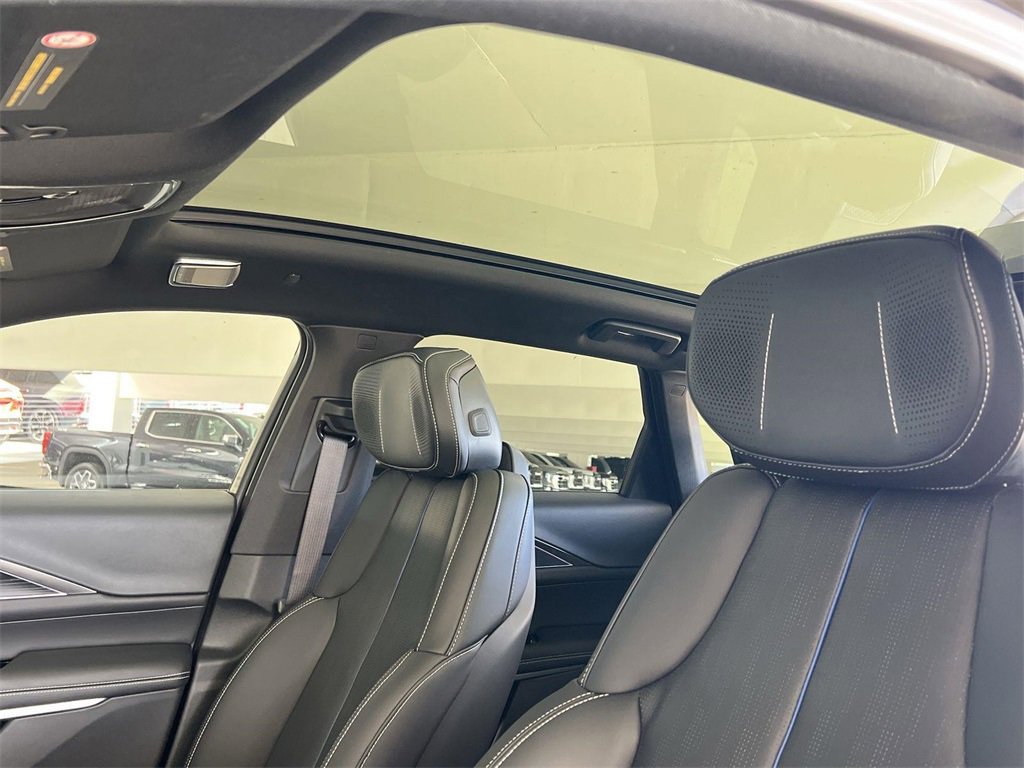 New 2026 Cadillac Lyriq V image 26