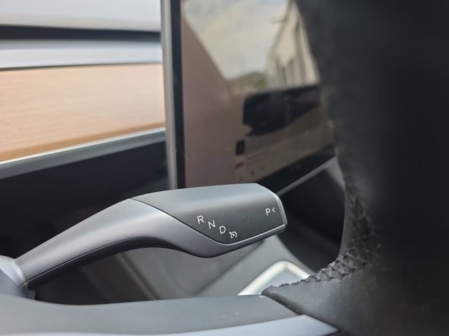 Used 2023 Tesla Model Y Long Range AWD/4WD image 26