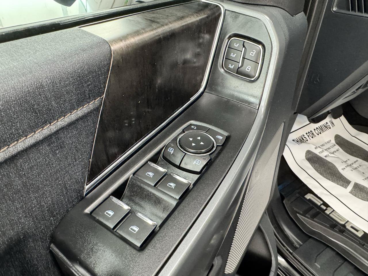 Used 2022 Ford F150 Lightning Lariat AWD/4WD image 11