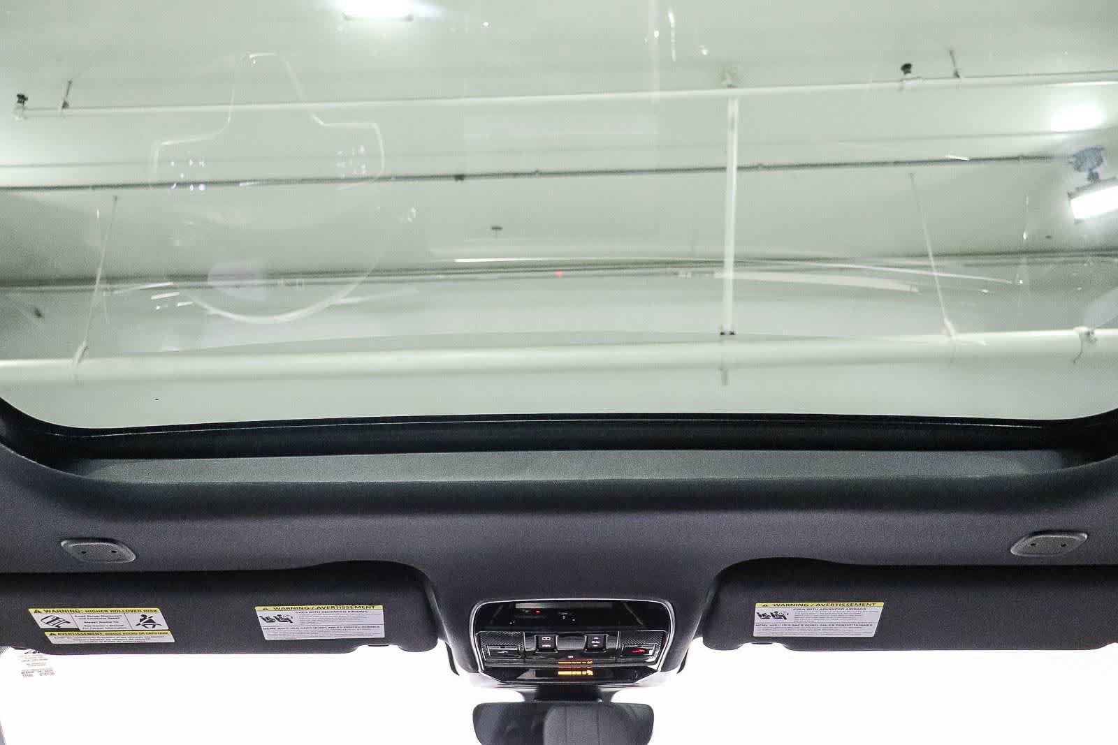 Used 2024 Land Rover Range Rover Sport SE AWD/4WD image 12