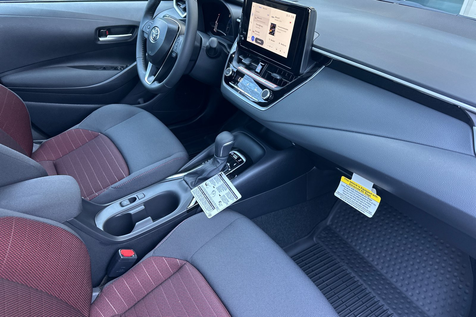 Certified 2026 Toyota Corolla SE FWD image 15