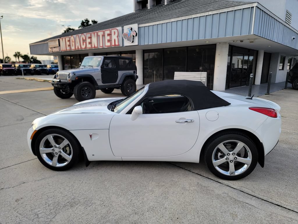 Used 2008 Pontiac Solstice Convertible w/ Preferred Package RWD image 15
