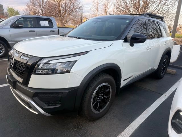 Used 2023 Nissan Pathfinder Rock Creek image 3