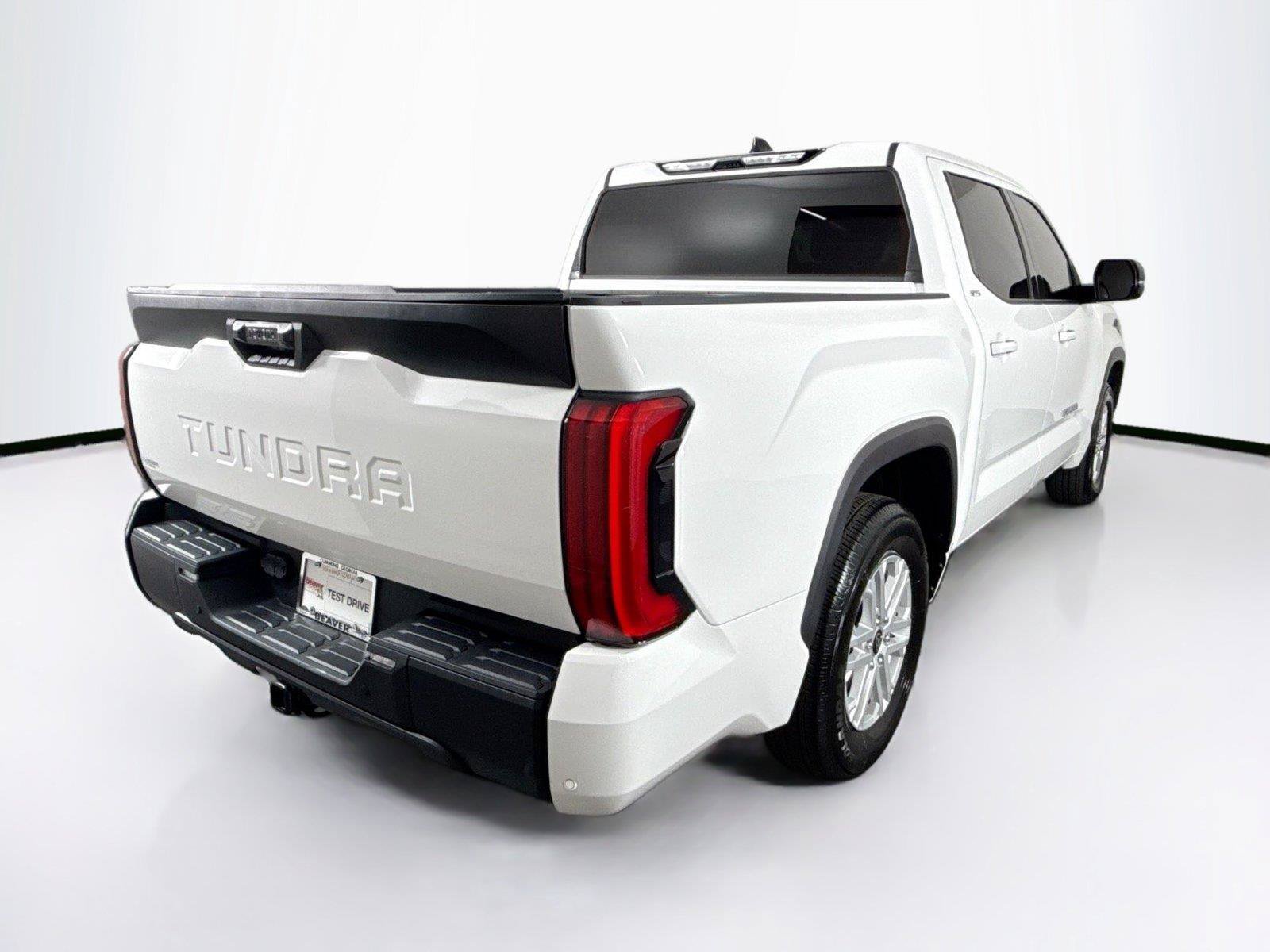 Used 2023 Toyota Tundra SR5 w/ SR5 Premium Package RWD image 6