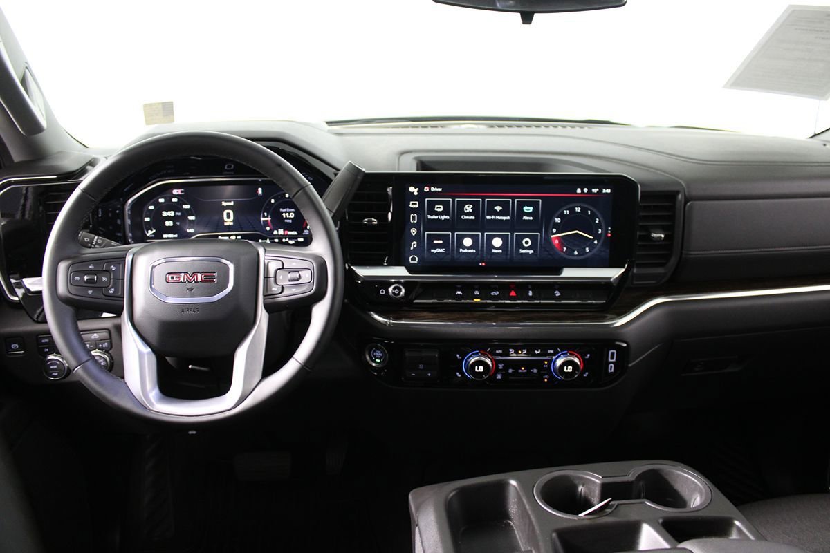 Used 2024 GMC Sierra 1500 Elevation w/ X31 Off-Road Package image 9