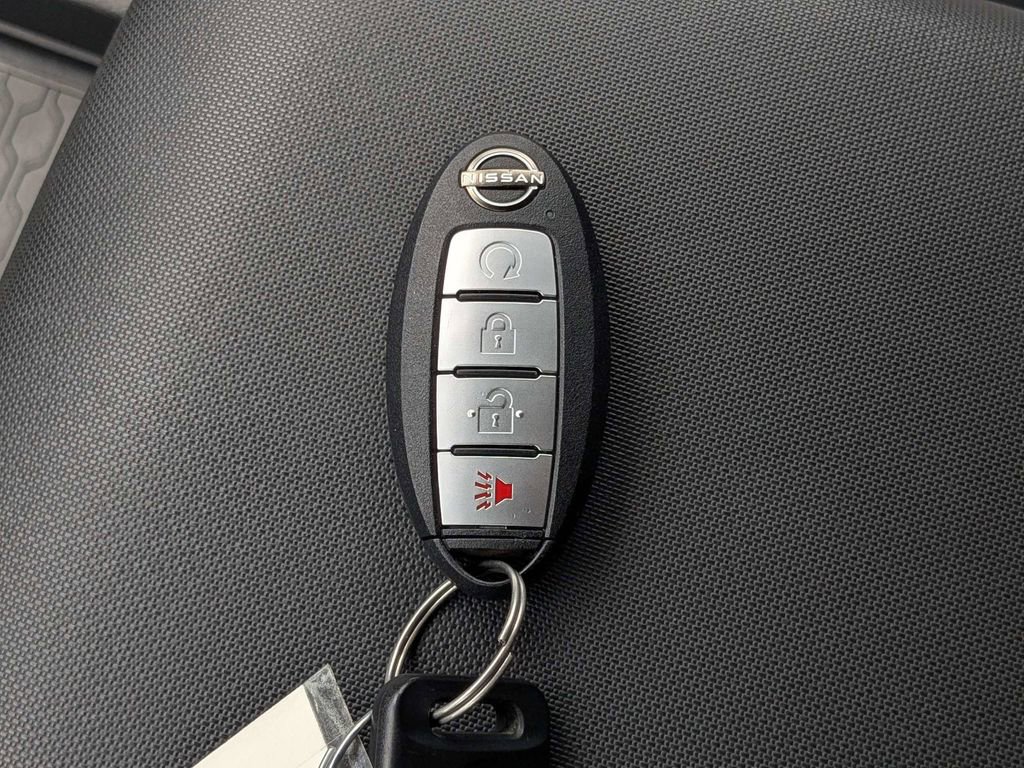 Used 2024 Nissan Frontier SV w/ SV Convenience Package AWD/4WD image 30