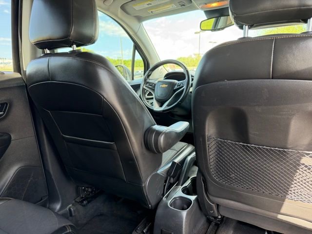 Used 2018 Chevrolet Trax LT w/ LT Convenience Package image 13