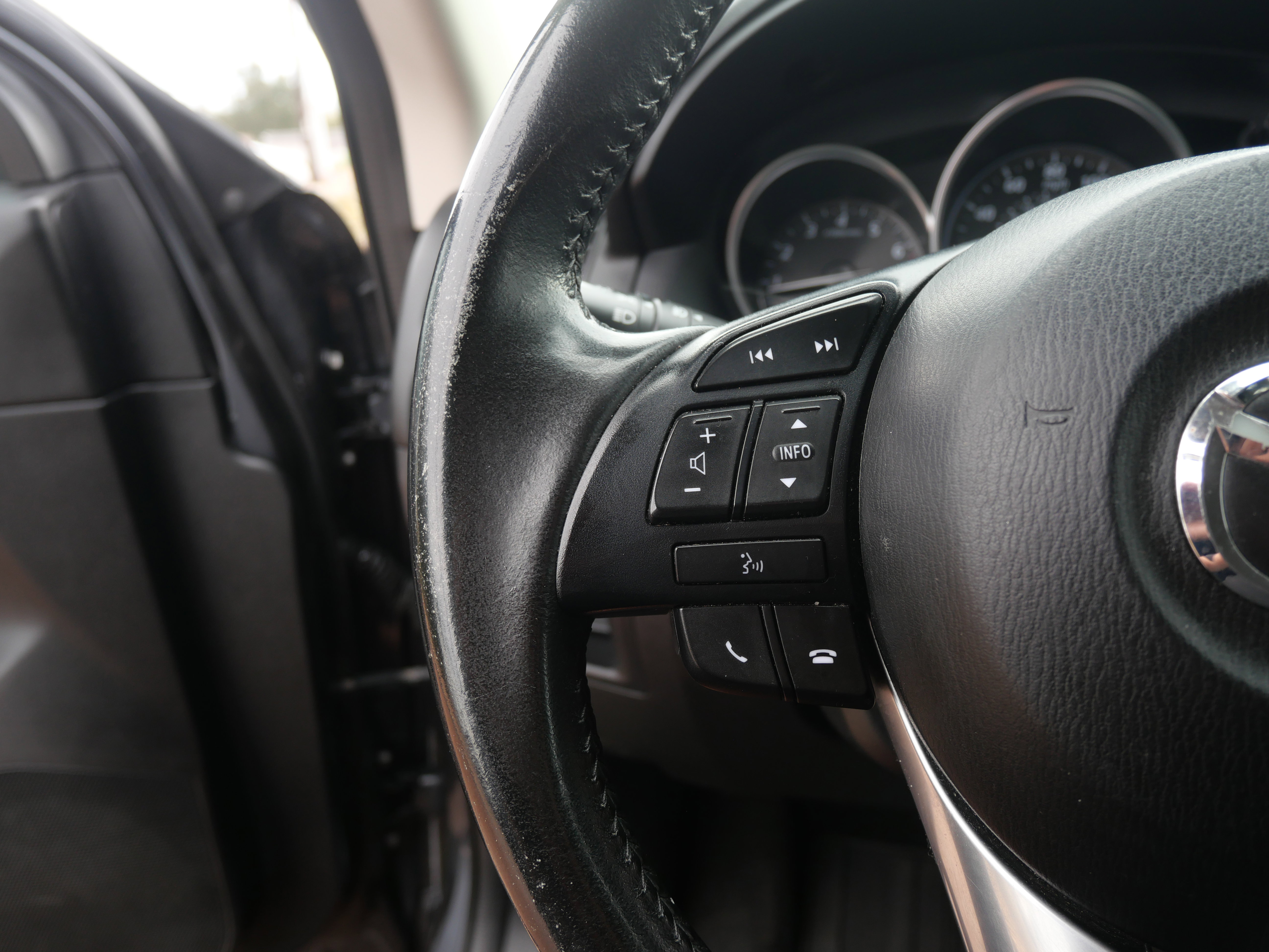 Used 2015 MAZDA CX-5 Touring image 12