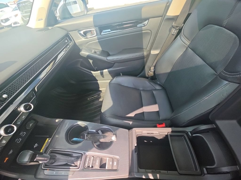 Used 2022 Honda Civic Touring image 24