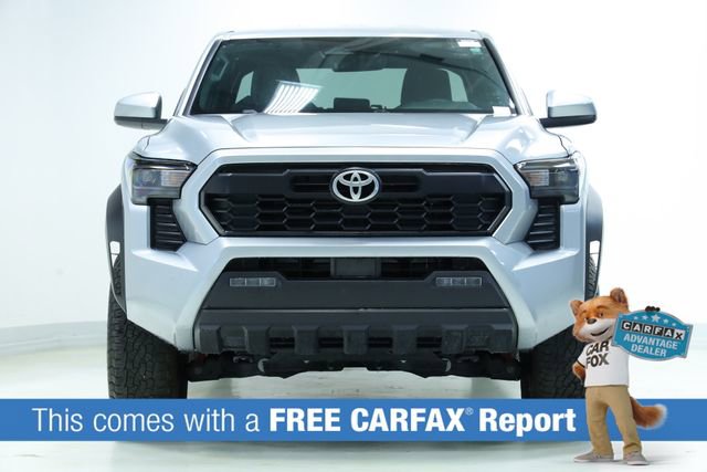 Used 2025 Toyota Tacoma TRD Off-Road AWD/4WD image 2