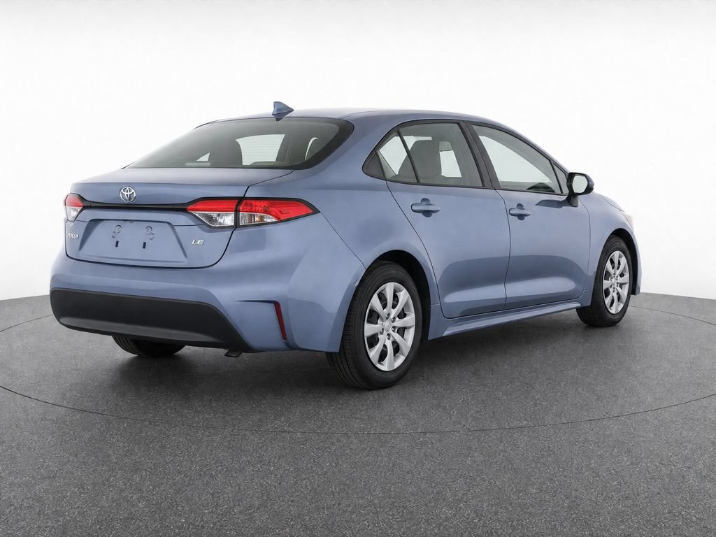 Used 2023 Toyota Corolla LE w/ Carpet Mat Package (TMS) FWD image 4