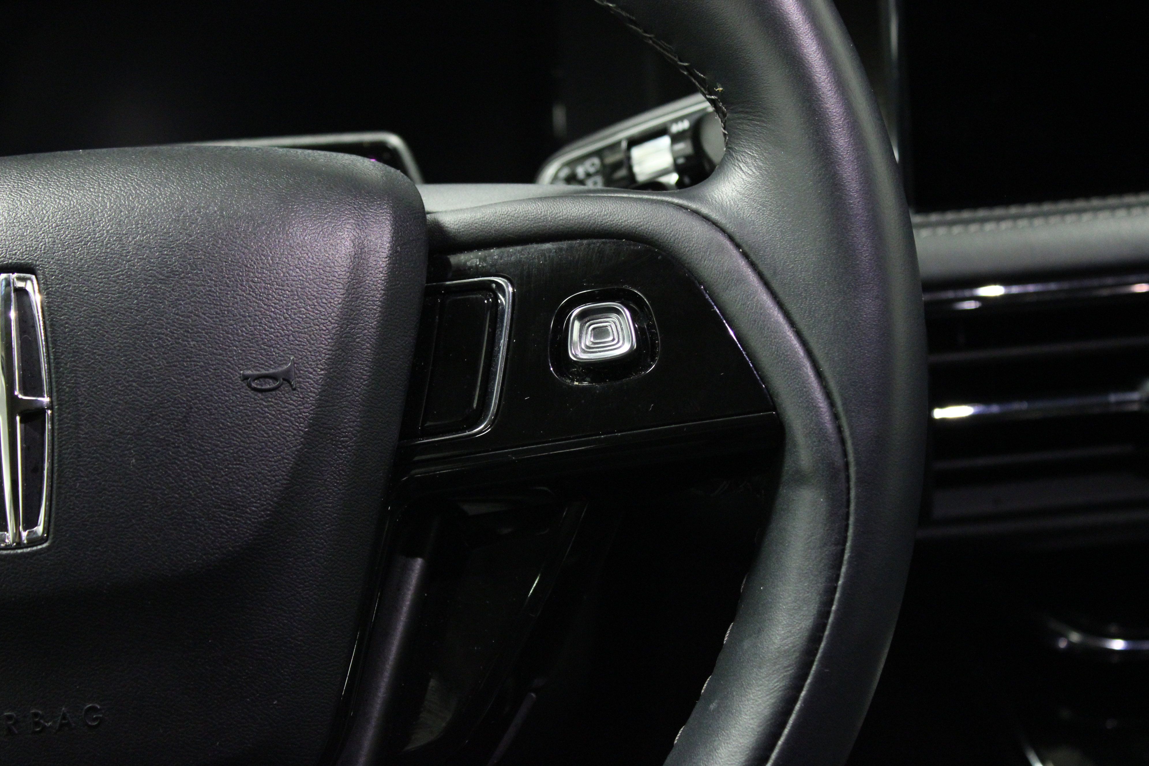 Used 2023 Lincoln Corsair Grand Touring image 25