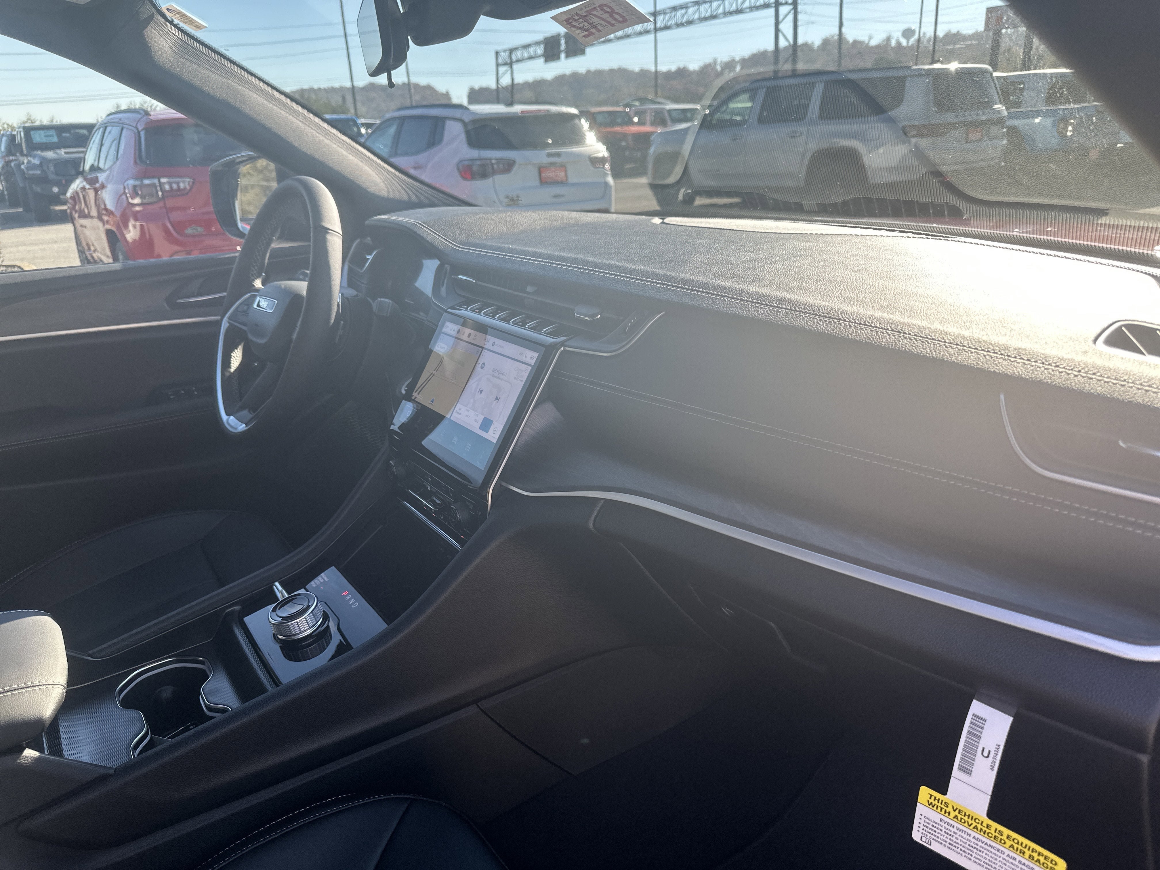 New 2025 Jeep Grand Cherokee L Limited AWD/4WD image 30