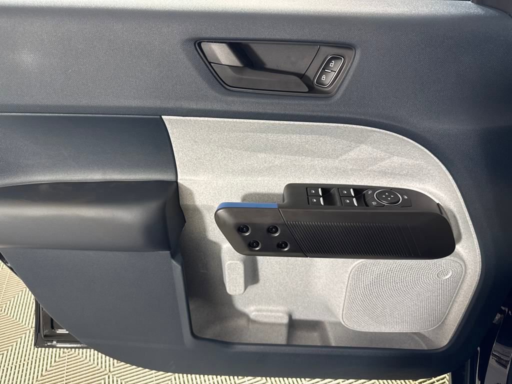 New 2025 Ford Maverick XLT image 19