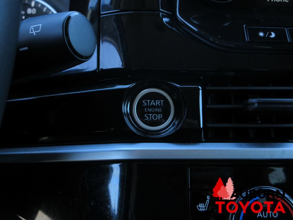 Used 2024 Nissan Pathfinder SL image 20