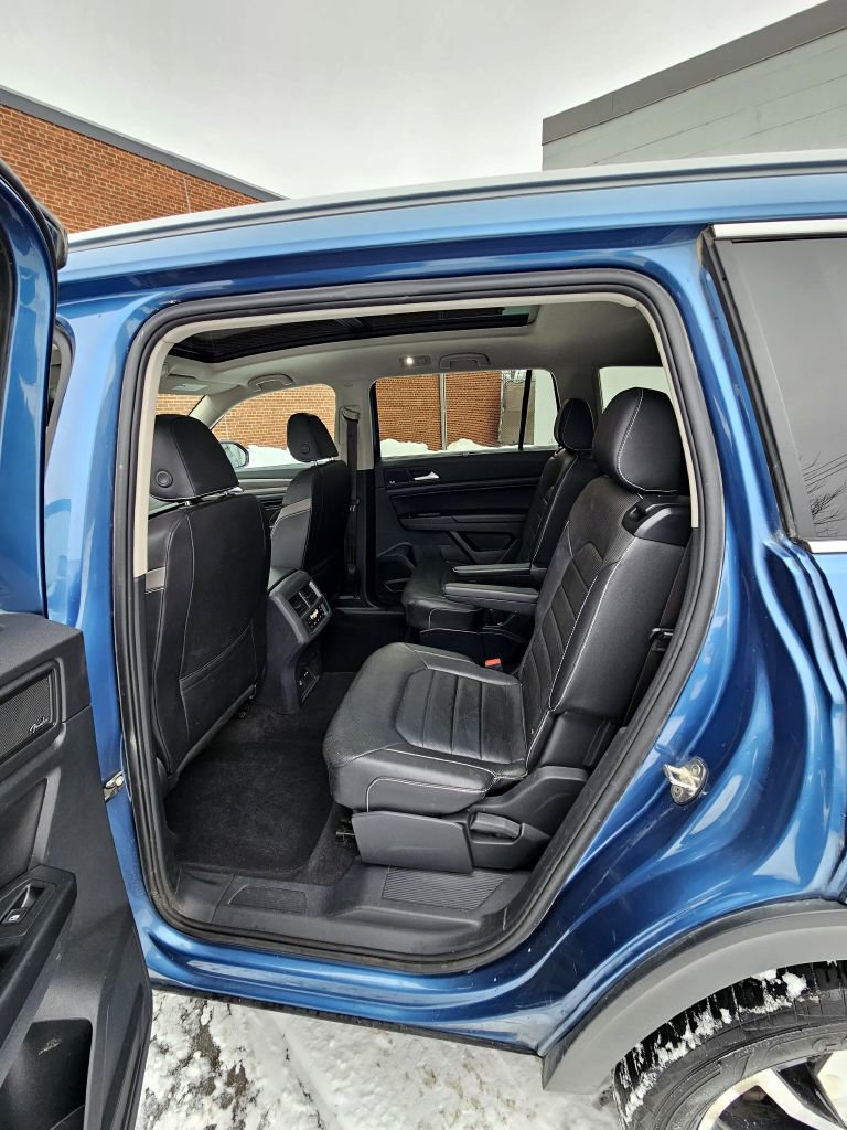 Used 2021 Volkswagen Atlas SEL Premium image 9