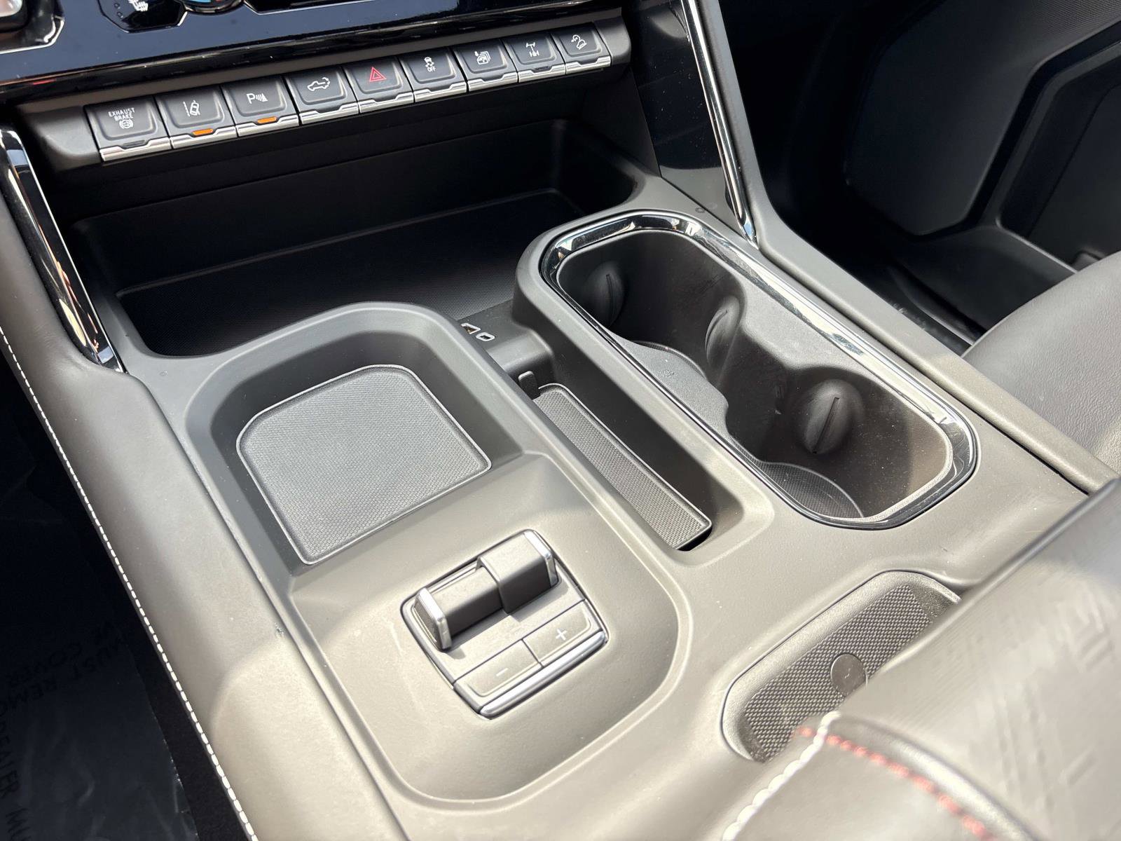 Certified 2024 GMC Sierra 2500 AT4X image 25