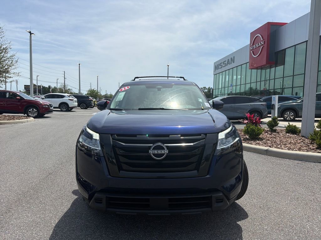 Used 2022 Nissan Pathfinder SV w/ SV Black Package FWD image 2