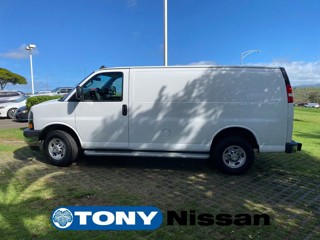 Used 2023 Chevrolet Express 2500 Work Van w/ Driver Convenience Package image 4