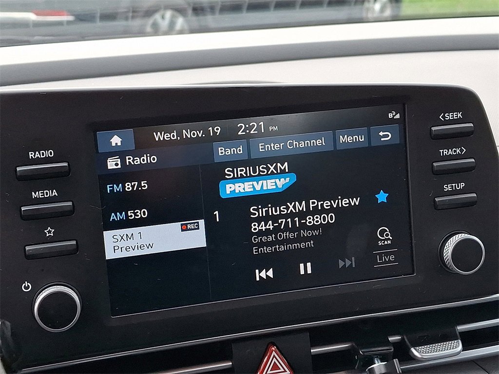 Used 2023 Hyundai Elantra SEL image 17