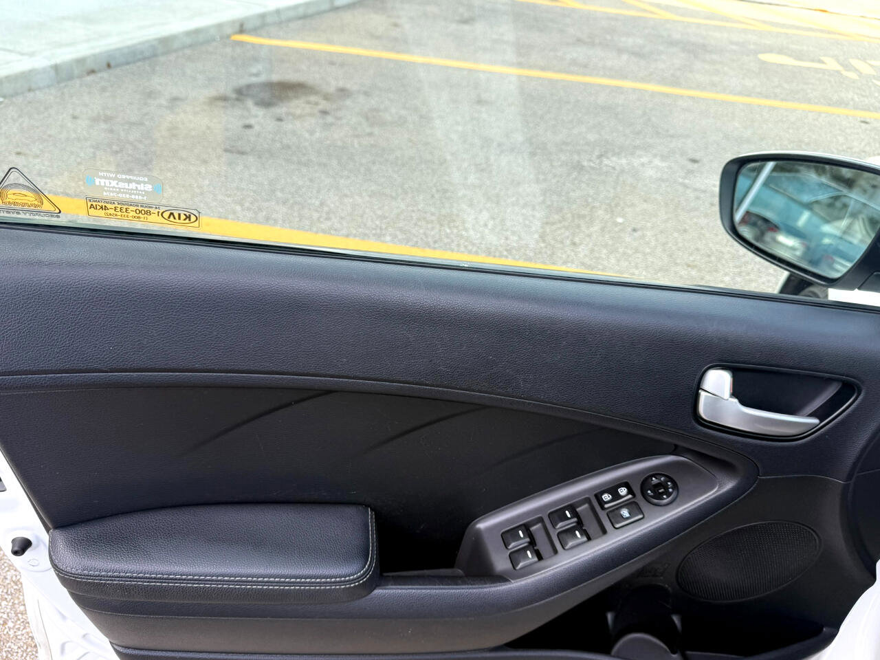 Used 2017 Kia Forte LX image 16