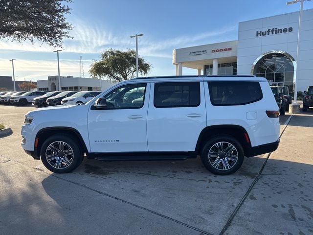 Certified 2024 Jeep Wagoneer Series II w/ Flexible Seating Group image 8