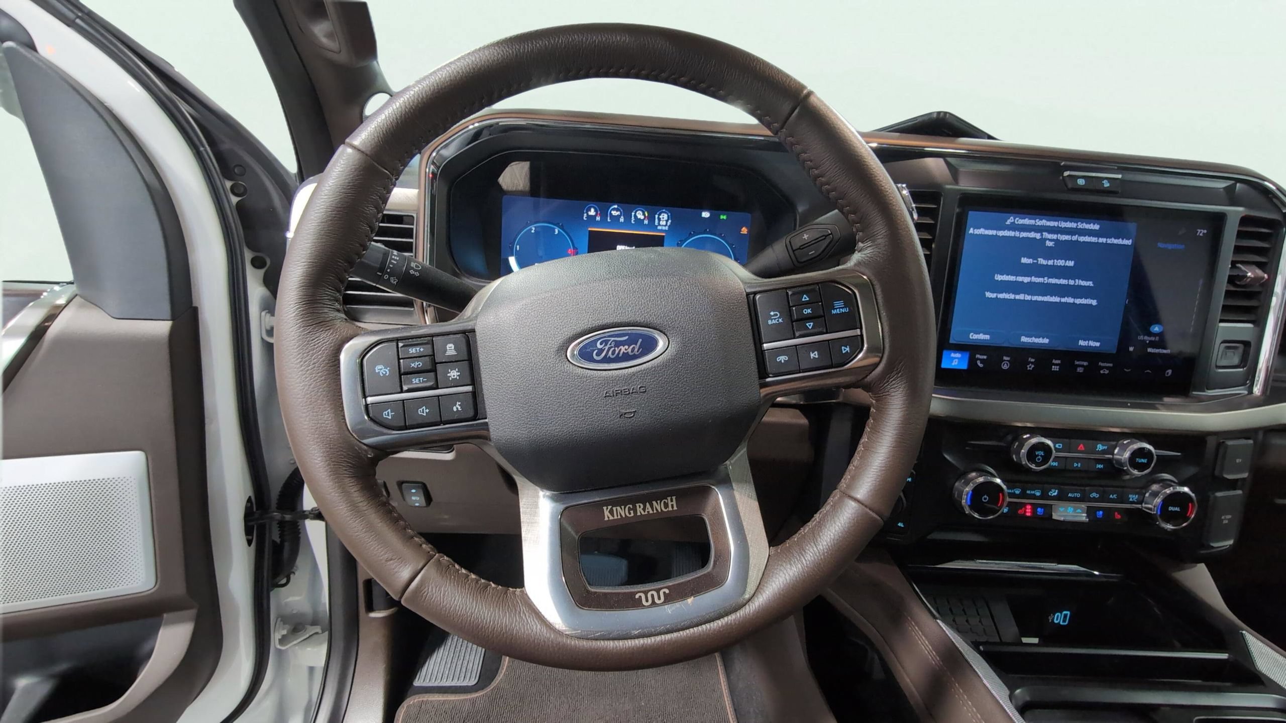 Used 2026 Ford F450 King Ranch w/ FX4 Off-Road Package AWD/4WD image 18