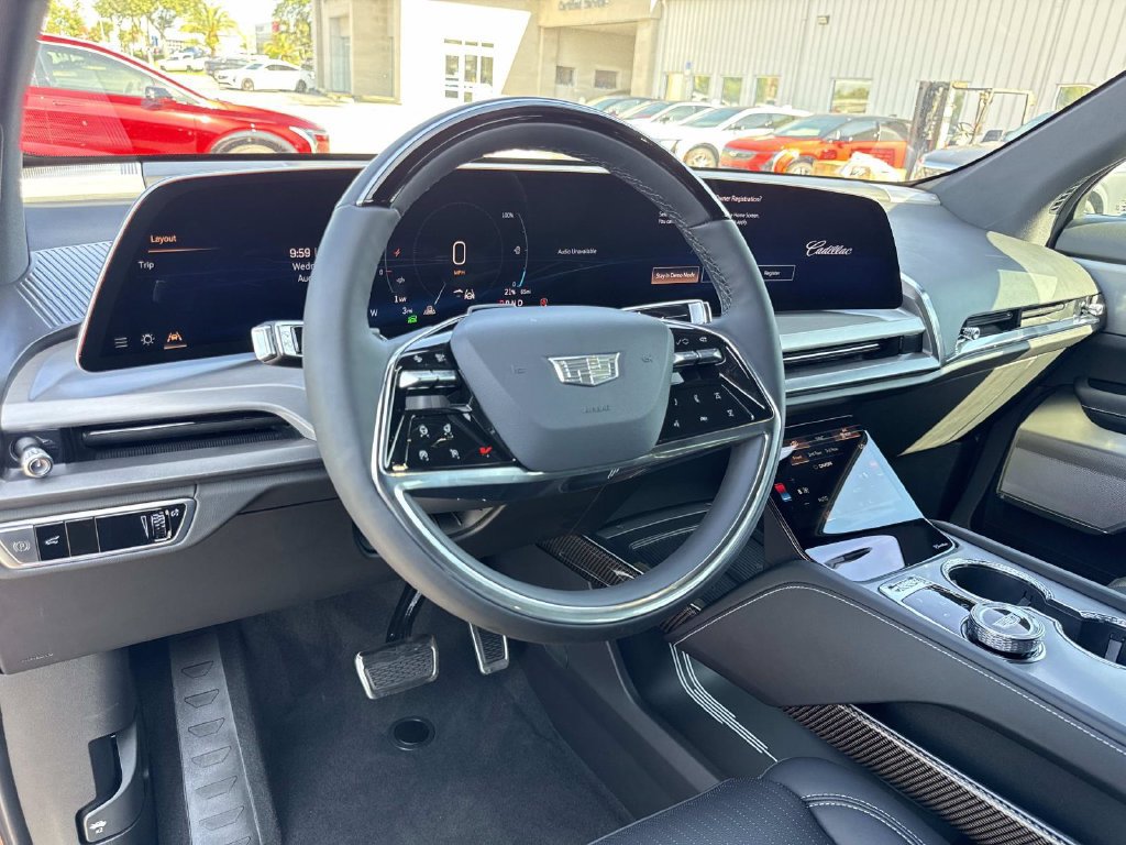 New 2027 Cadillac Vistiq Sport w/ LPO, Floor Liner Package AWD/4WD image 34