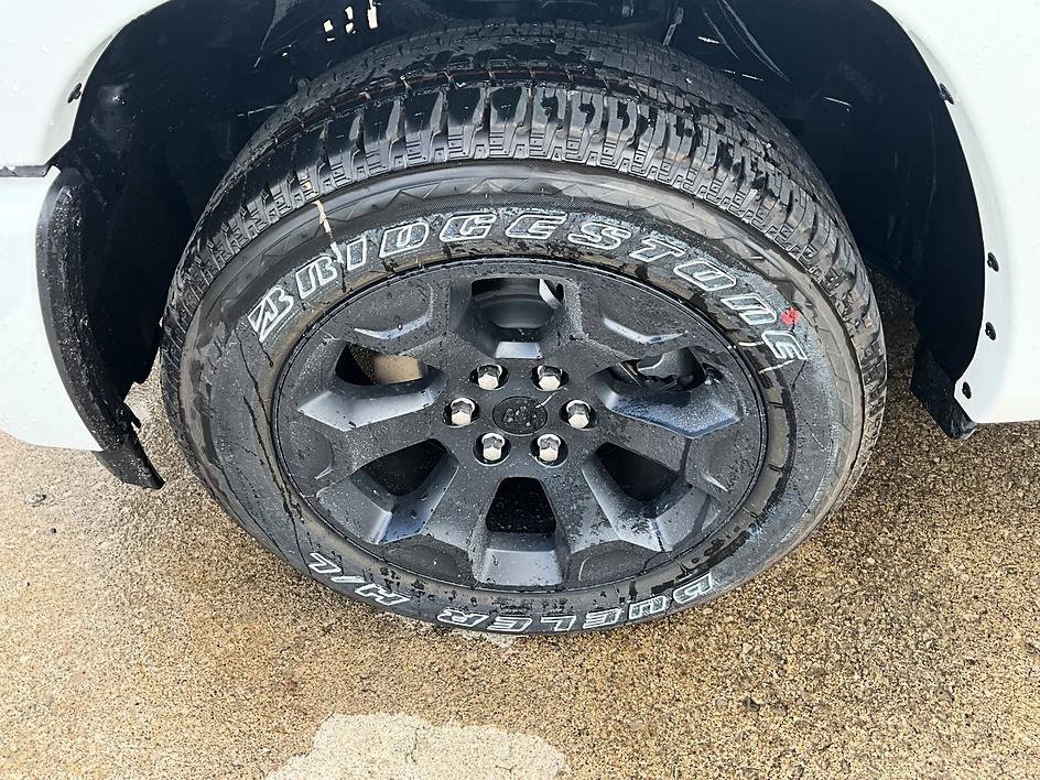New 2026 RAM 1500 Big Horn w/ Night Edition AWD/4WD image 10