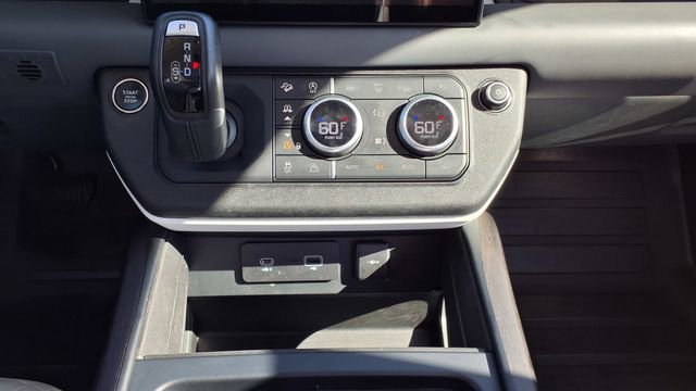 Used 2023 Land Rover Defender 130 First Edition image 27