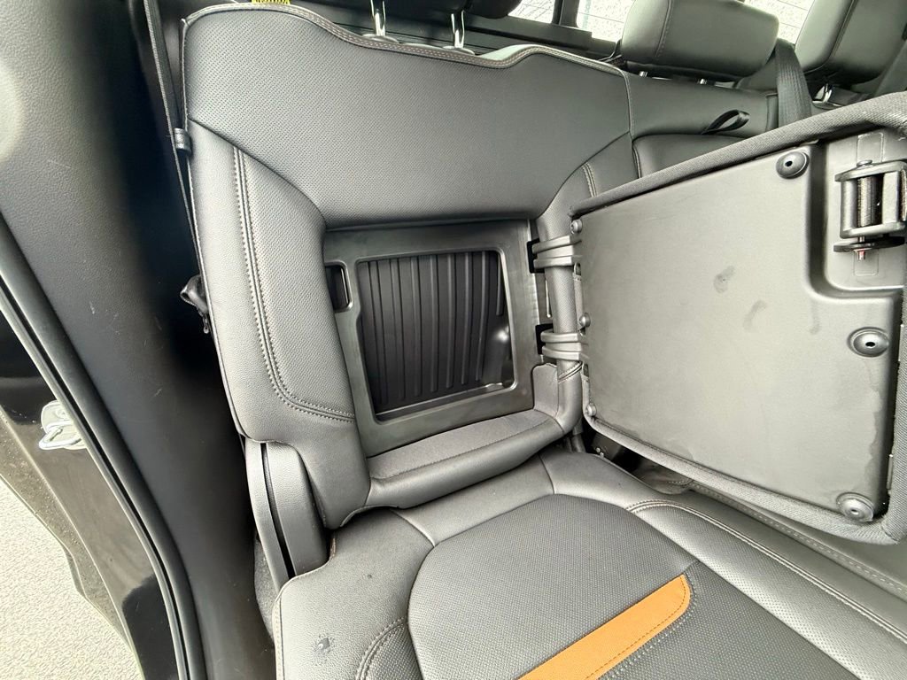 Used 2021 GMC Sierra 1500 AT4 w/ AT4 Value Package image 30