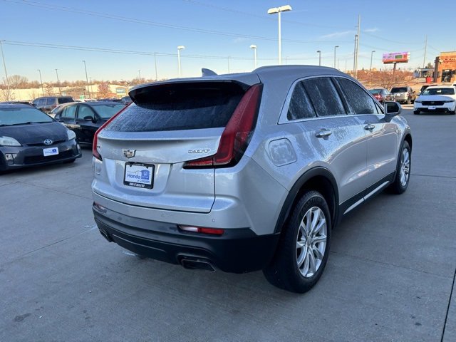 Used 2019 Cadillac XT4 Luxury w/ Cold Weather Package image 5