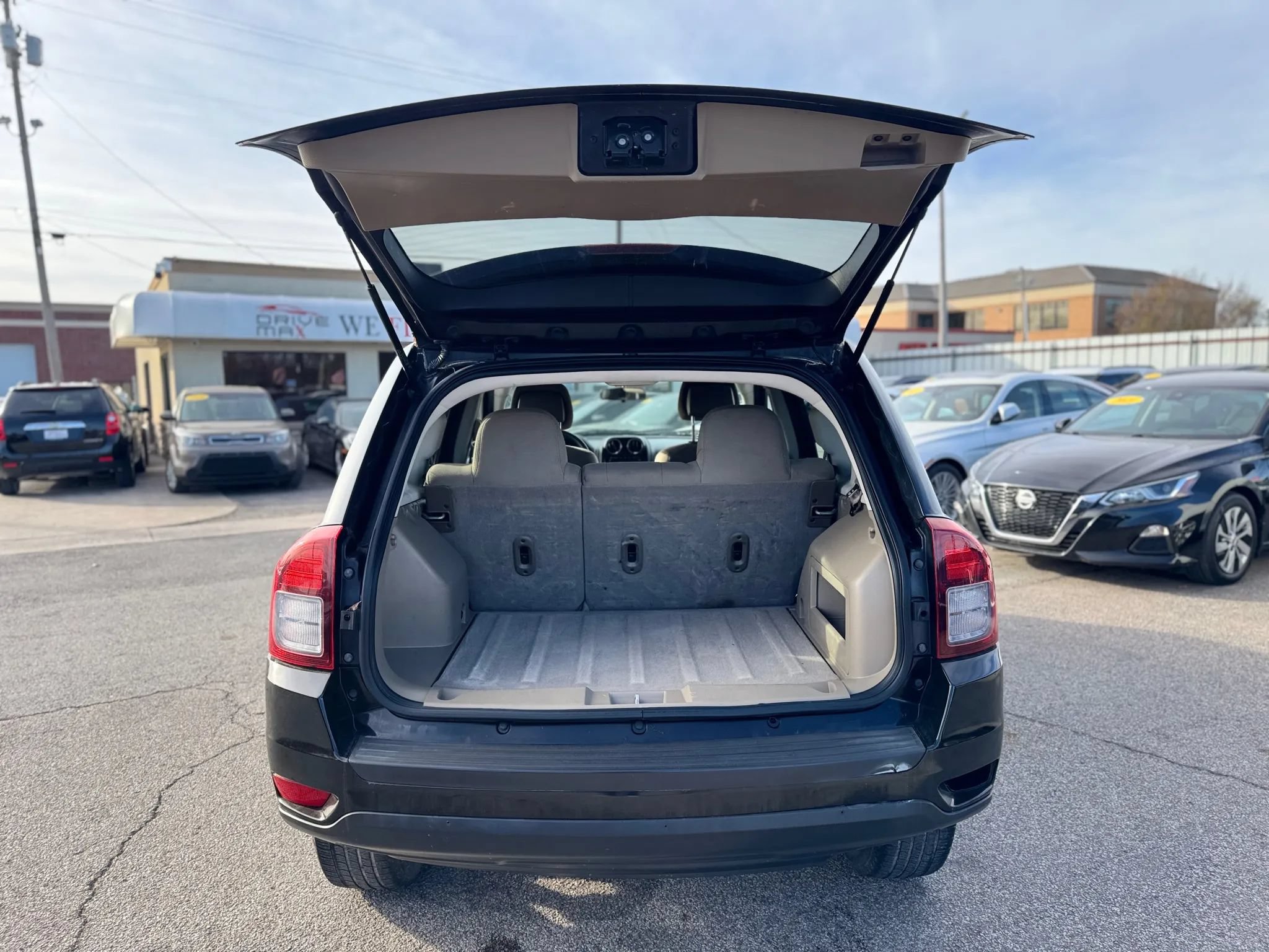 Used 2014 Jeep Compass Sport w/ Power Value Group FWD image 27