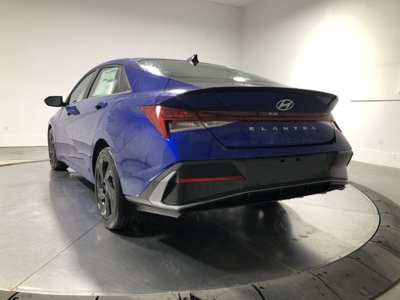 New 2026 Hyundai Elantra SEL Sport w/ Cargo Package image 5