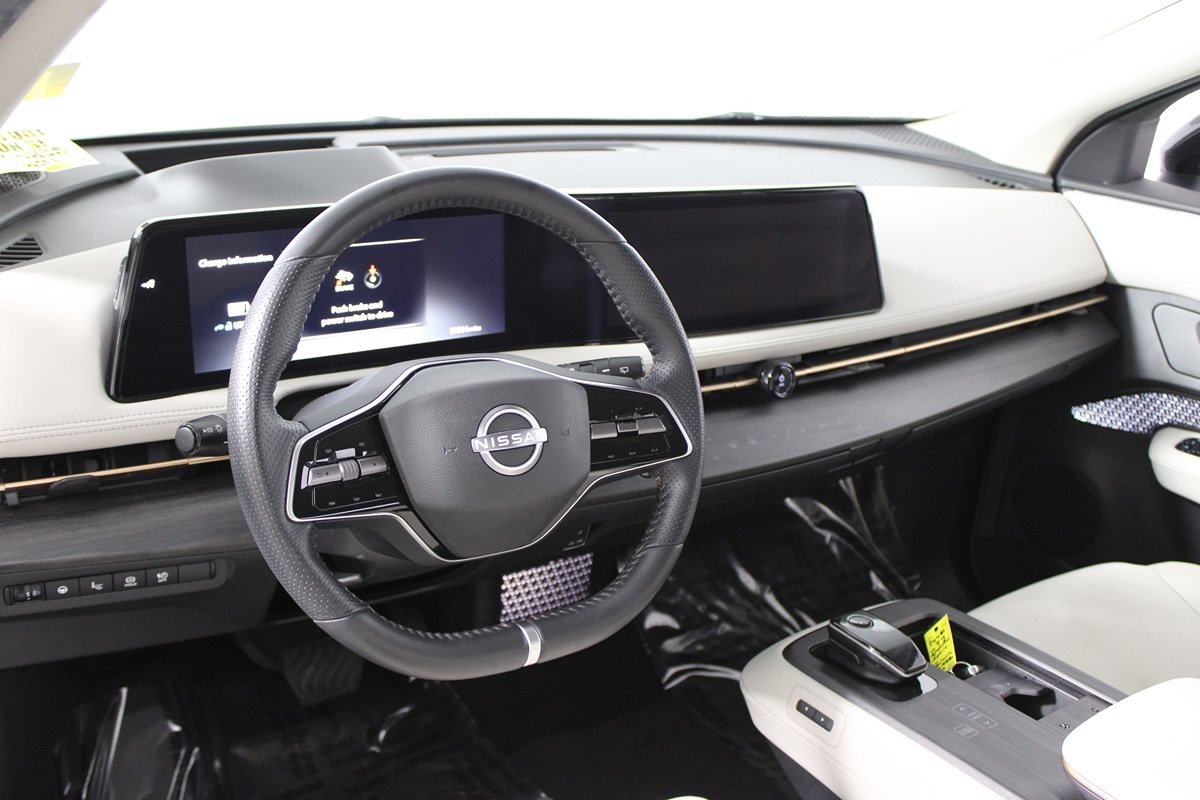 Used 2023 Nissan Ariya FWD image 5