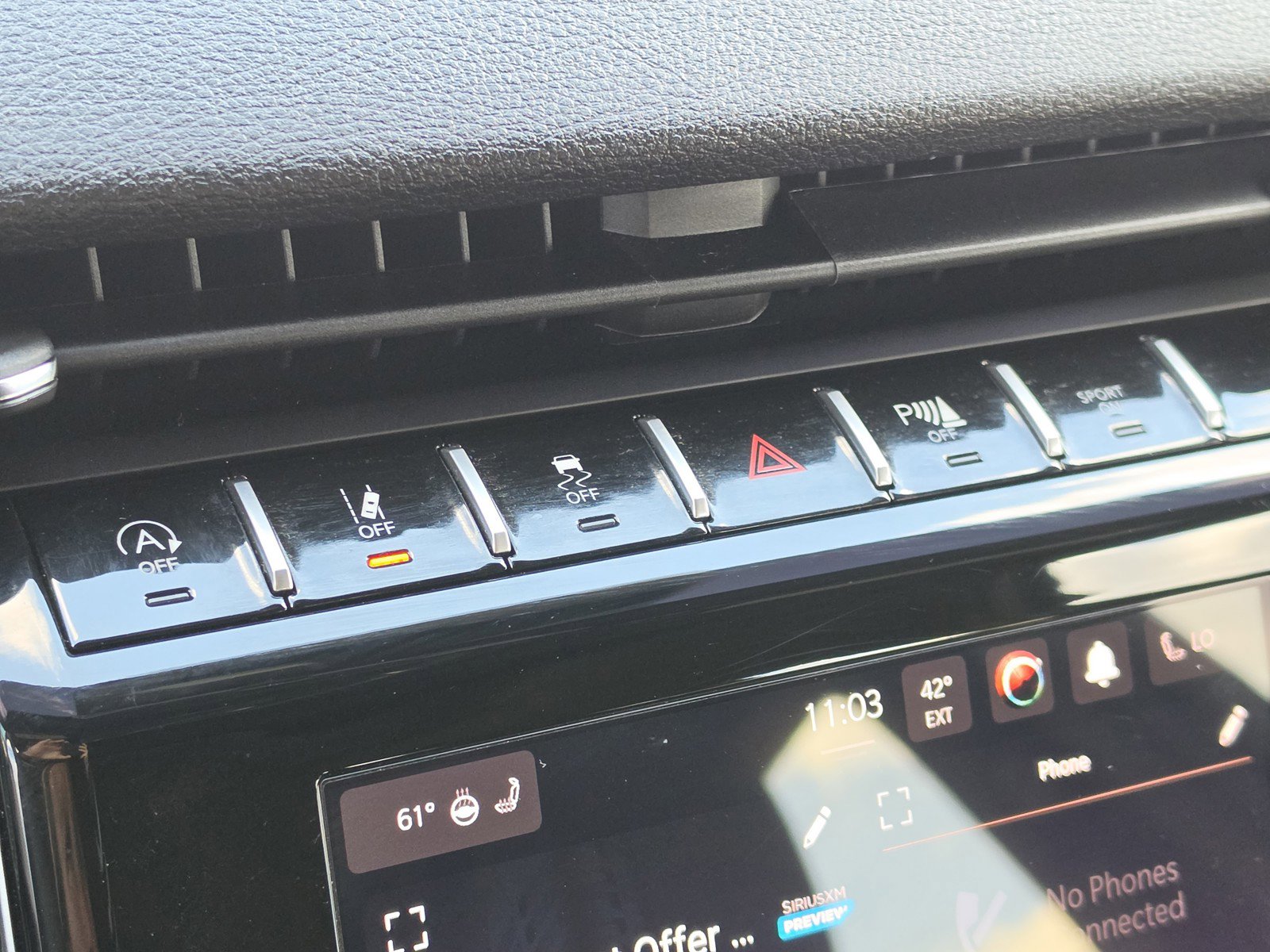 Used 2025 Jeep Grand Cherokee Laredo X w/ Luxury Tech Group I image 23