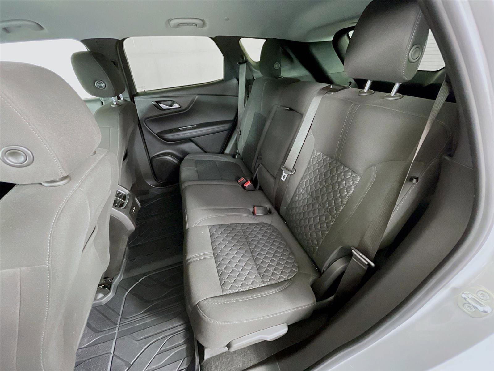Used 2020 Chevrolet Blazer LT image 26