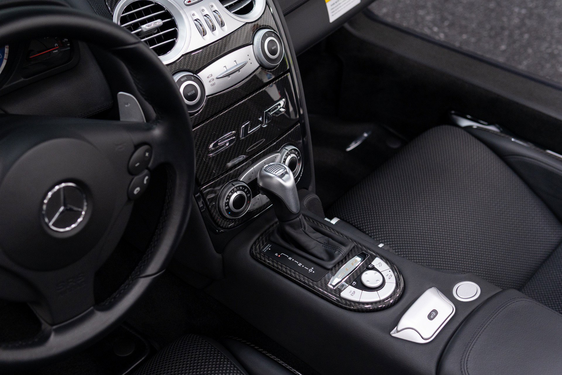 Used 2009 Mercedes-Benz SLR image 42