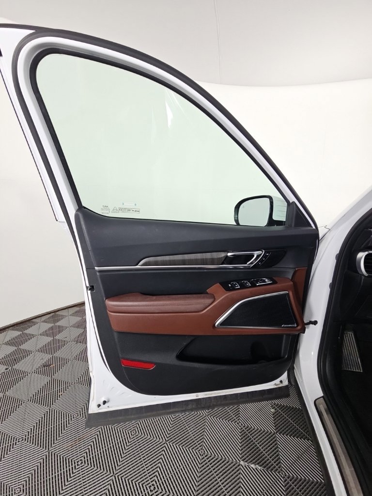 Used 2023 Kia Telluride SX Prestige AWD/4WD image 28