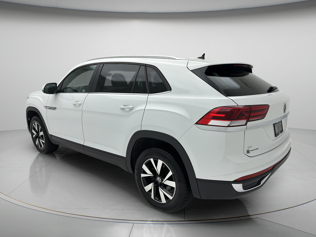 Used 2023 Volkswagen Atlas Cross Sport SE AWD/4WD image 4