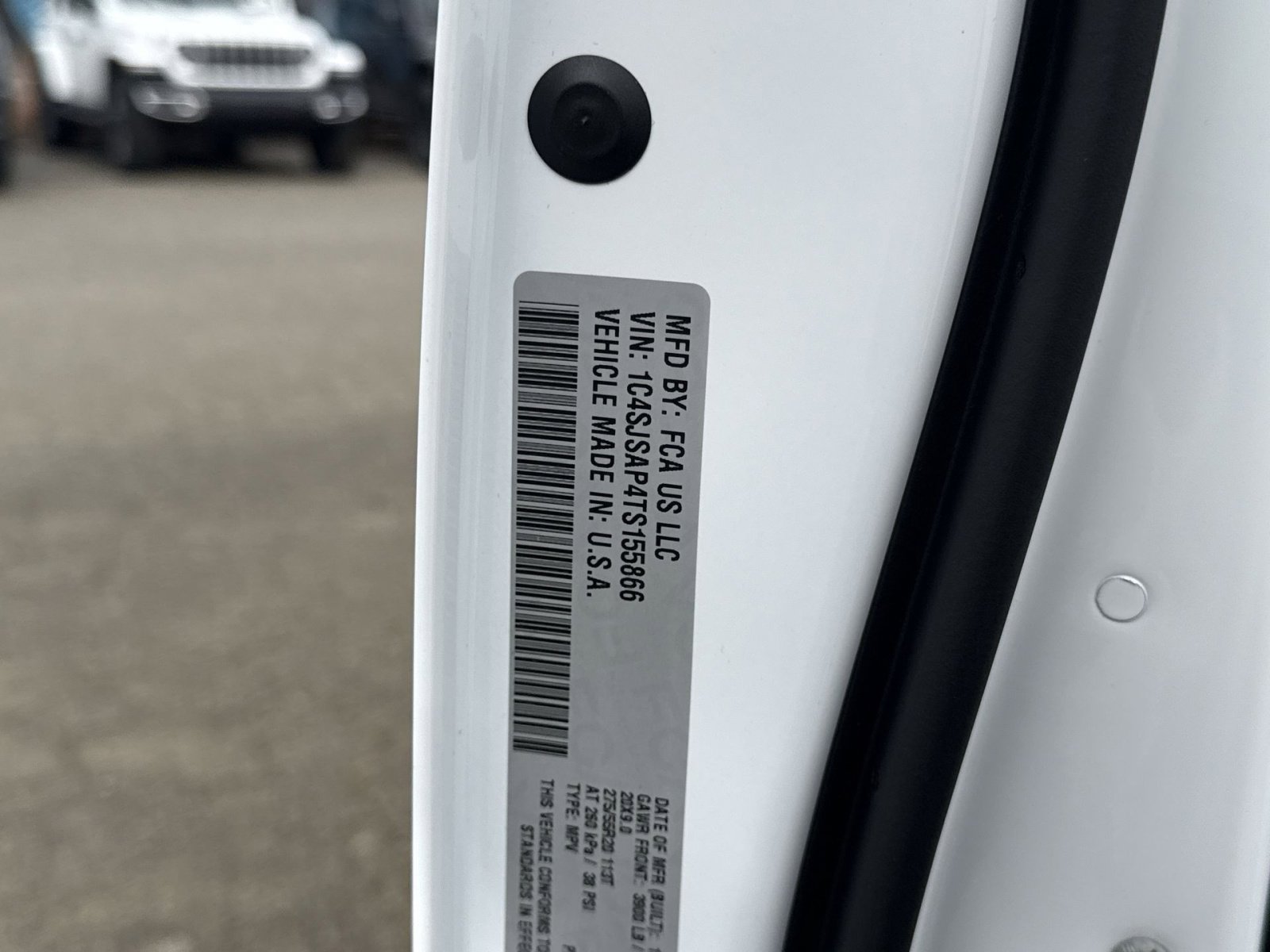 New 2026 Jeep Grand Wagoneer L 4WD w/ Premium Group I image 30